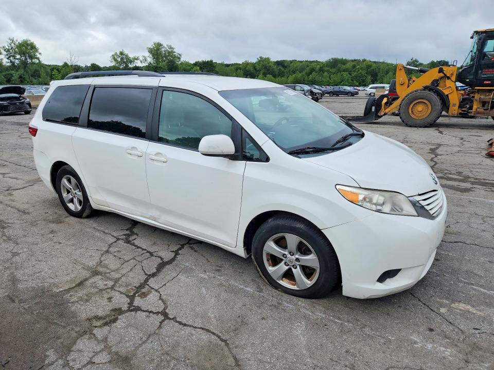 5TDKK3DC4FS539039 2015 TOYOTA SIENNA photo no. 4