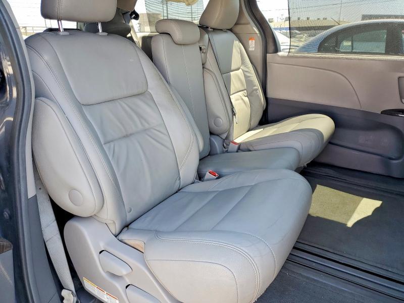 2015 TOYOTA SIENNA XLE 8-PASSENGER — Фото 11 из 13