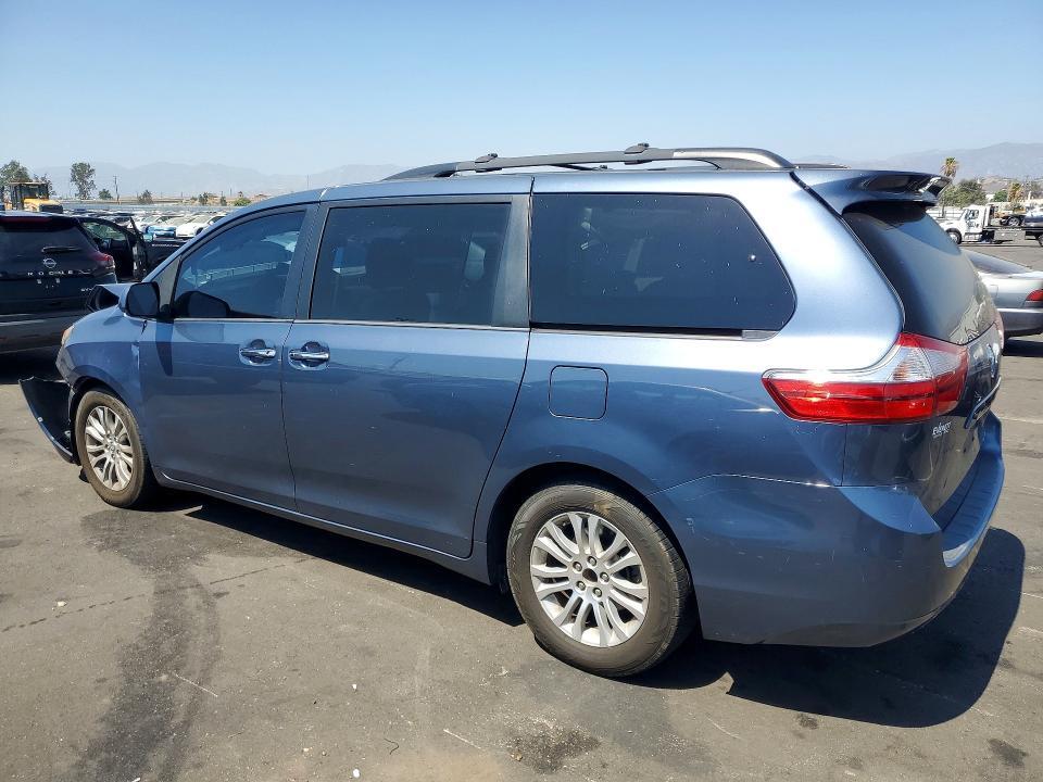 2015 TOYOTA SIENNA XLE 8-PASSENGER — Фото 2 из 13
