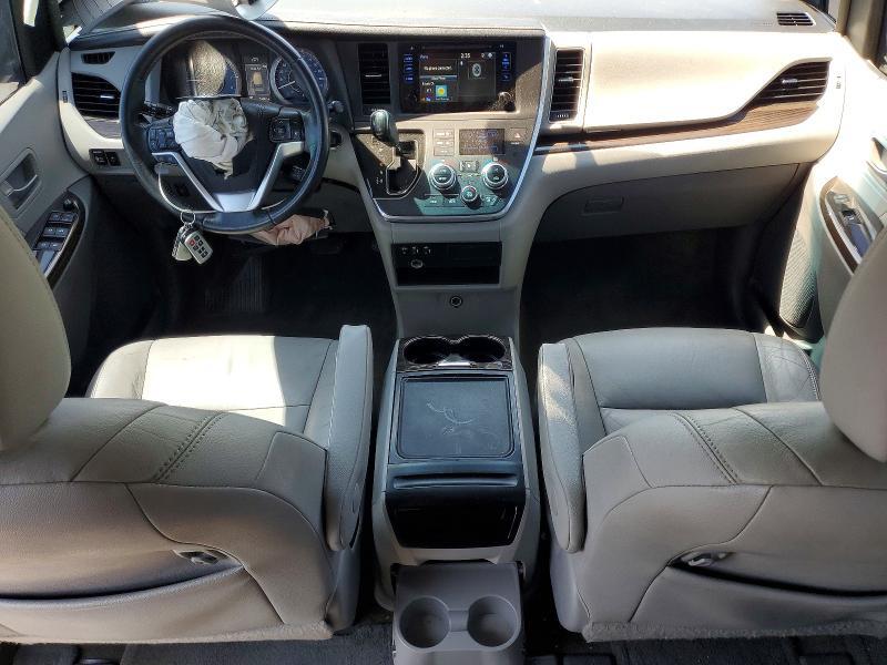 2015 TOYOTA SIENNA XLE 8-PASSENGER — Фото 8 из 13