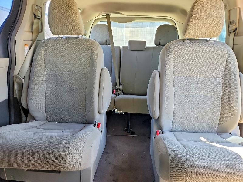 2015 TOYOTA SIENNA L 7-PASSENGER — Фото 10 из 14