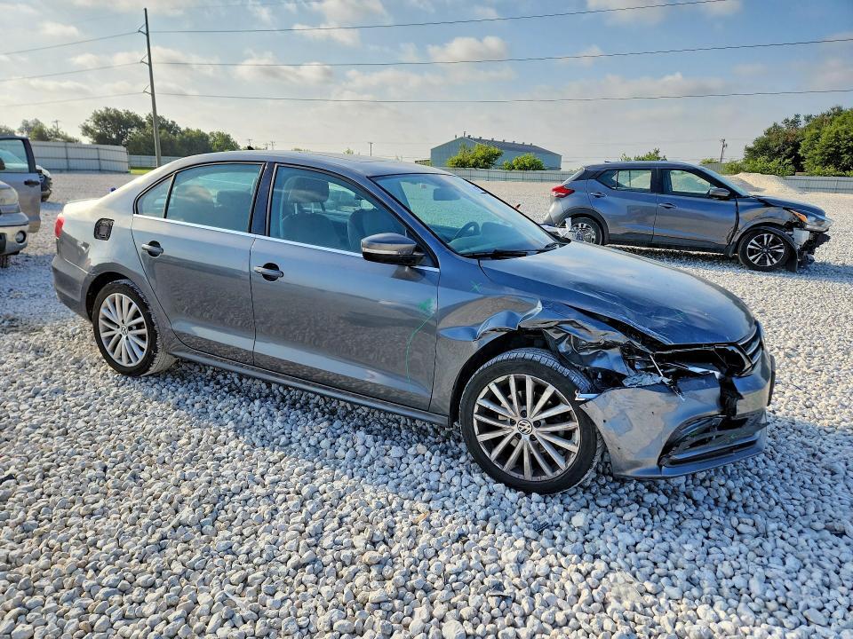 3VWD07AJ2FM357037 2015 VOLKSWAGEN JETTA photo no. 4