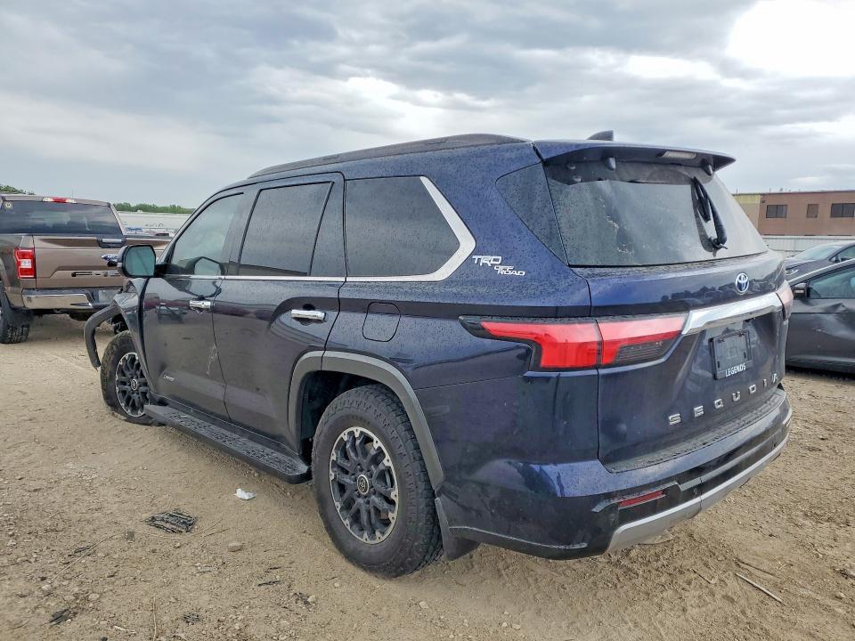 2023 TOYOTA SEQUOIA LIMITED — Фото 2 из 13