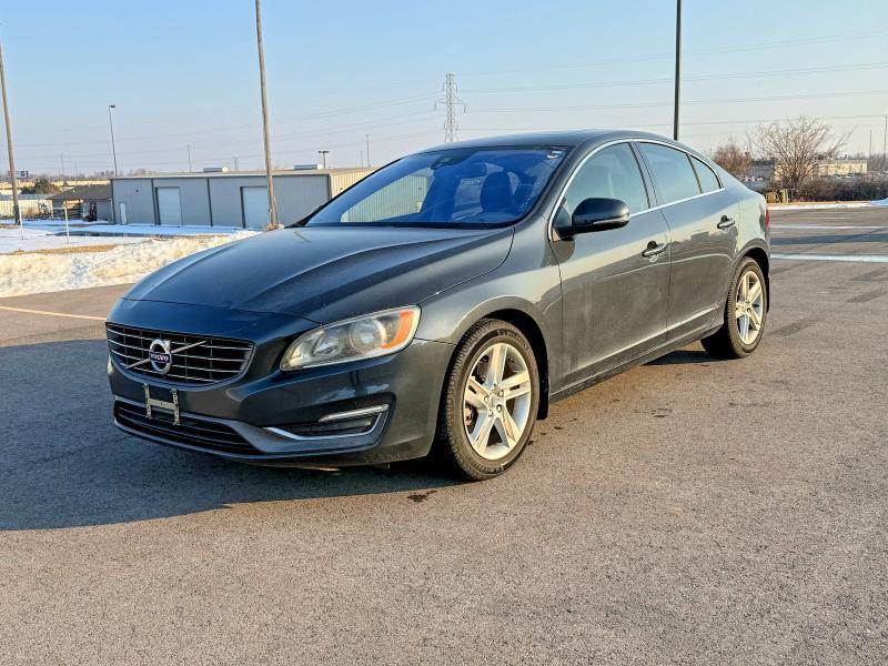 2015 VOLVO S60 PREMIER — Фото 2 из 10