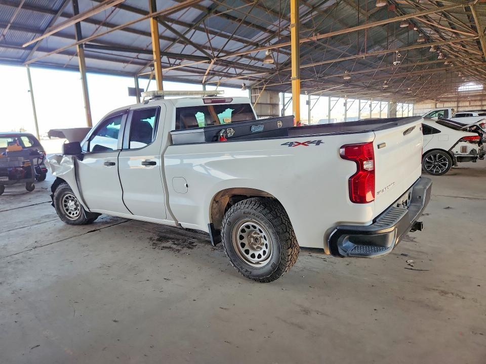 2019 CHEVROLET SILVERADO K1500 — Фото 2 из 12