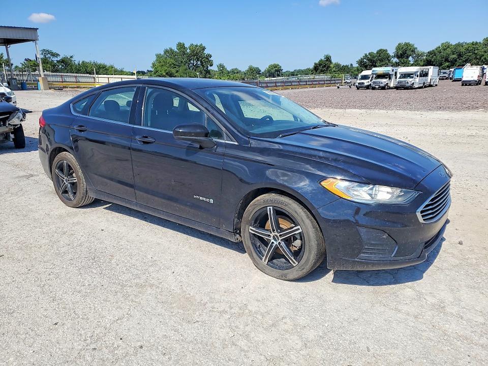 2019 FORD FUSION SE — Фото 4 из 12