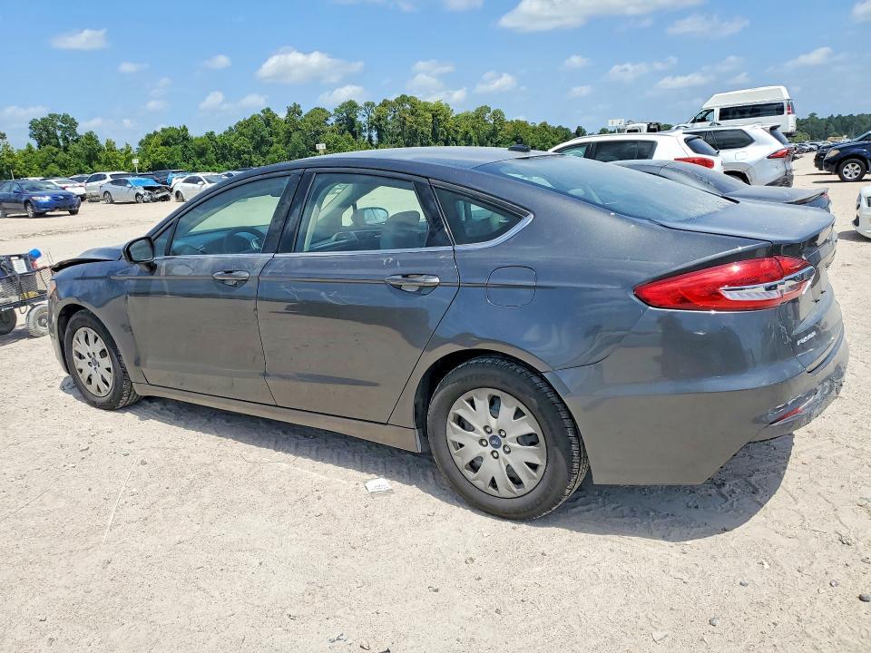 2019 FORD FUSION S — Фото 2 из 12