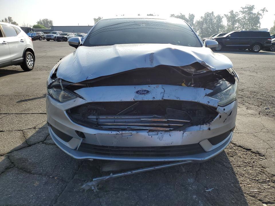 3FA6P0LU3KR235098 2019 FORD FUSION photo no. 5