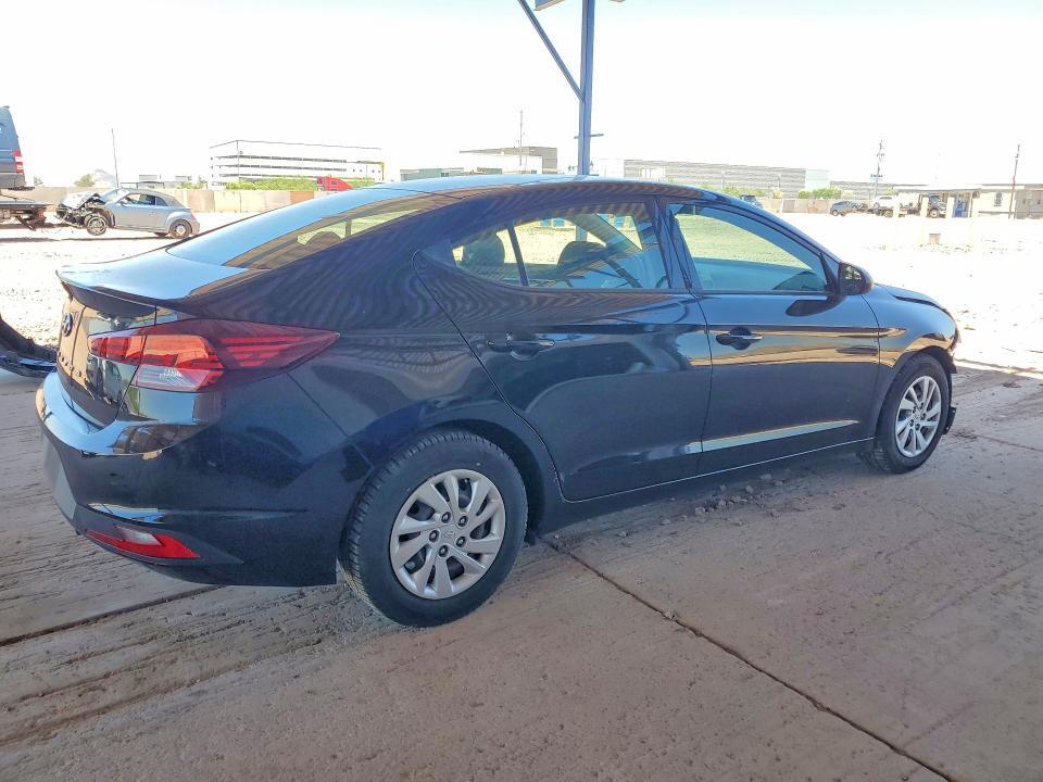 5NPD74LF4KH445125 2019 HYUNDAI ELANTRA photo no. 3