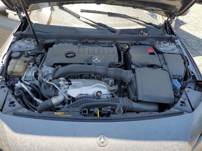 2019 MERCEDES-BENZ A 220 — Фото 11 из 12