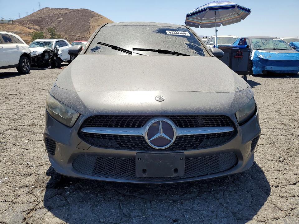 2019 MERCEDES-BENZ A 220 — Фото 5 из 12