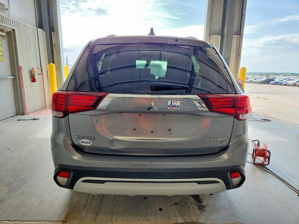 2019 MITSUBISHI OUTLANDER SE — Фото 6 из 13