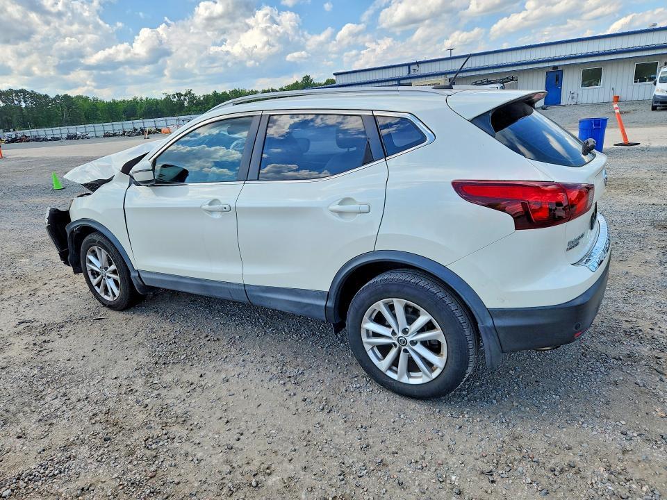 2019 NISSAN ROGUE SPORT SV — Фото 2 из 13