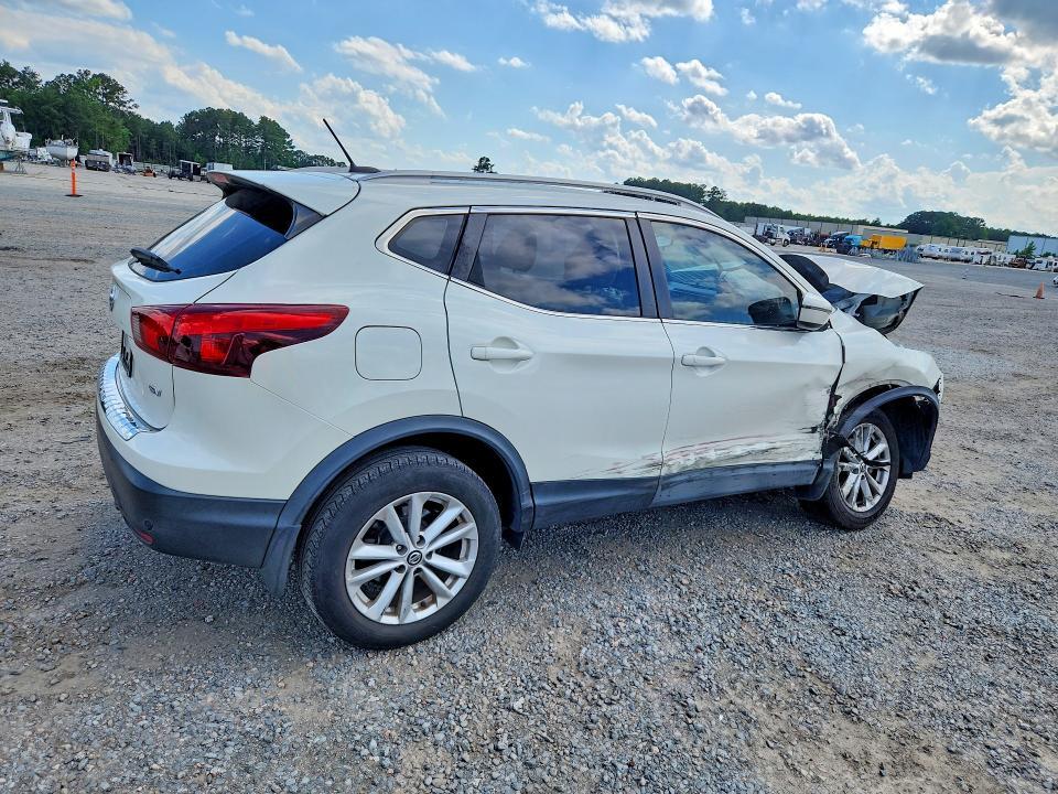 2019 NISSAN ROGUE SPORT SV — Фото 3 из 13