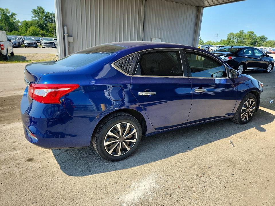 2019 NISSAN SENTRA S — Фото 3 из 13