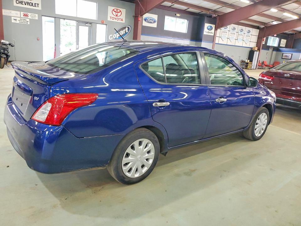 2019 NISSAN VERSA SV — Фото 3 из 12