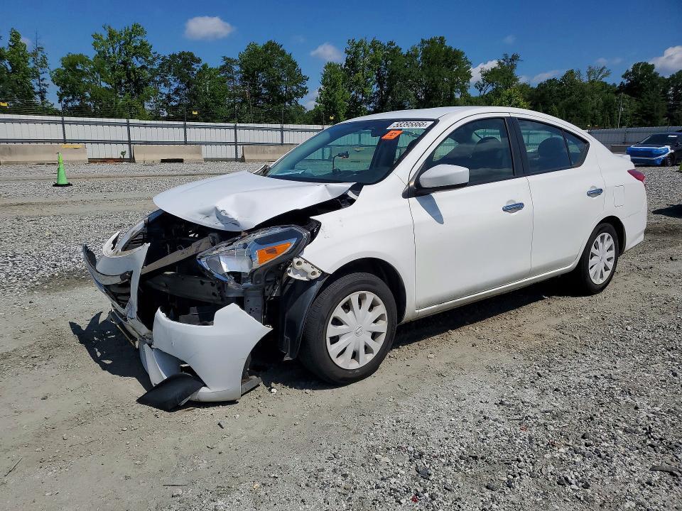 2019 NISSAN VERSA SV