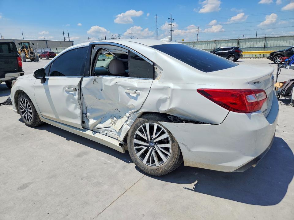 4S3BNAF61K3011425 2019 SUBARU LEGACY photo no. 2