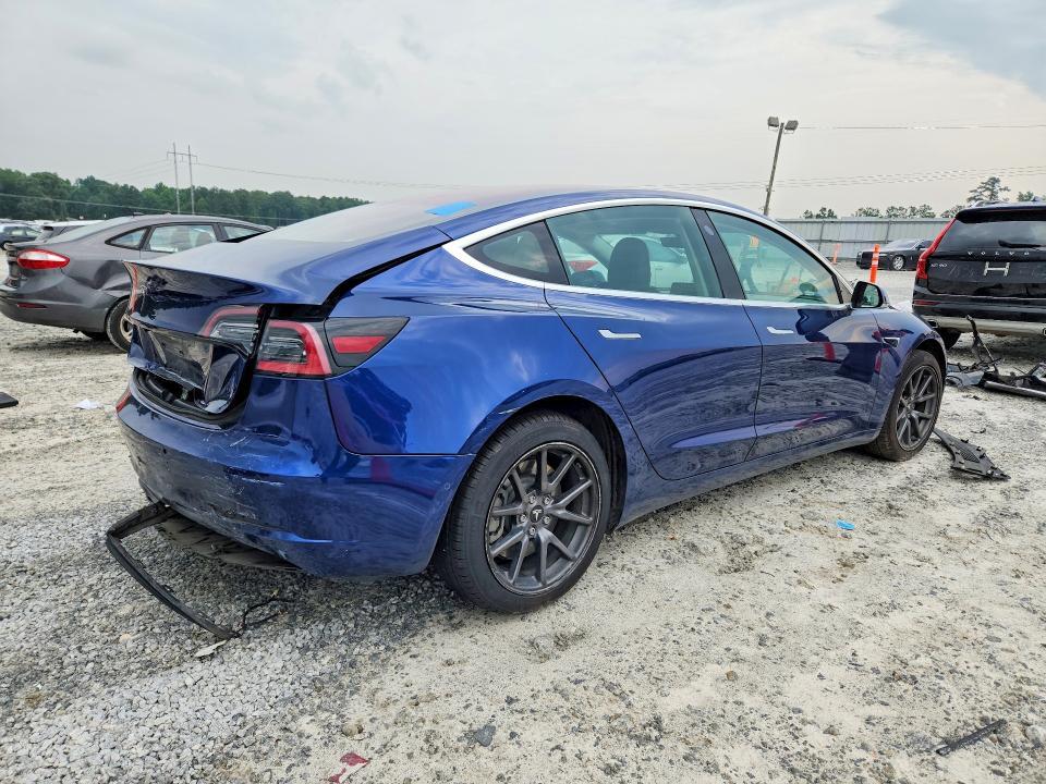 2019 TESLA MODEL 3 — Фото 3 из 12