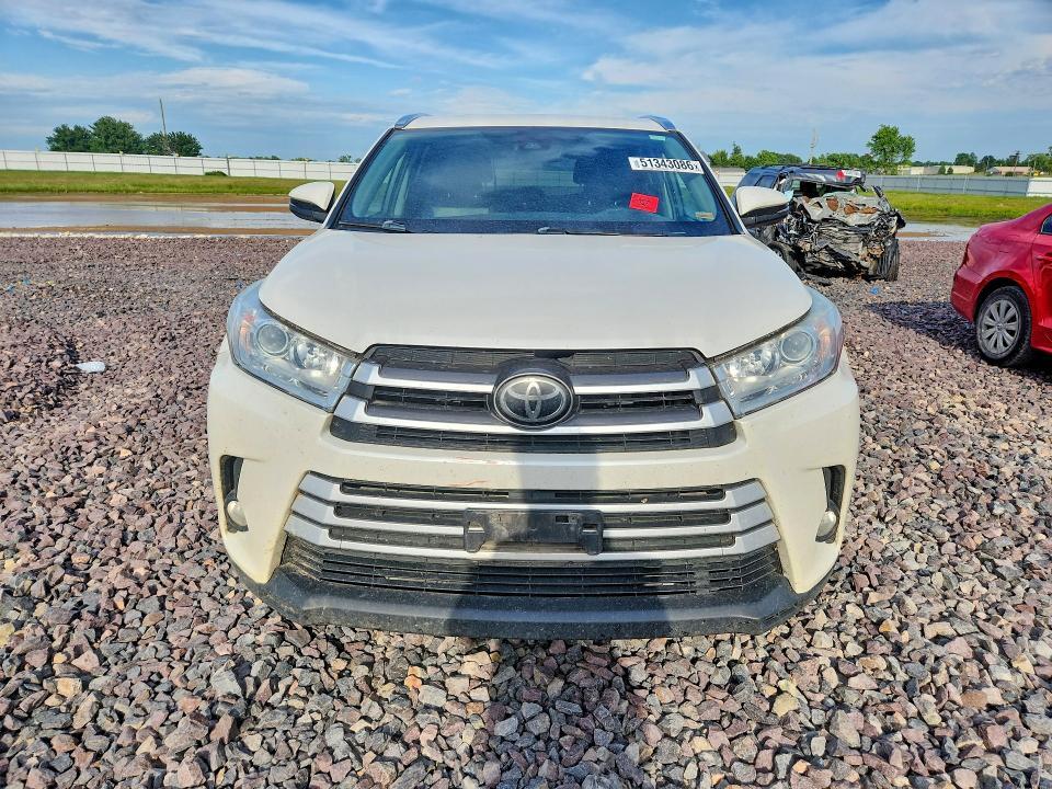 2019 TOYOTA HIGHLANDER XLE — Фото 5 из 13