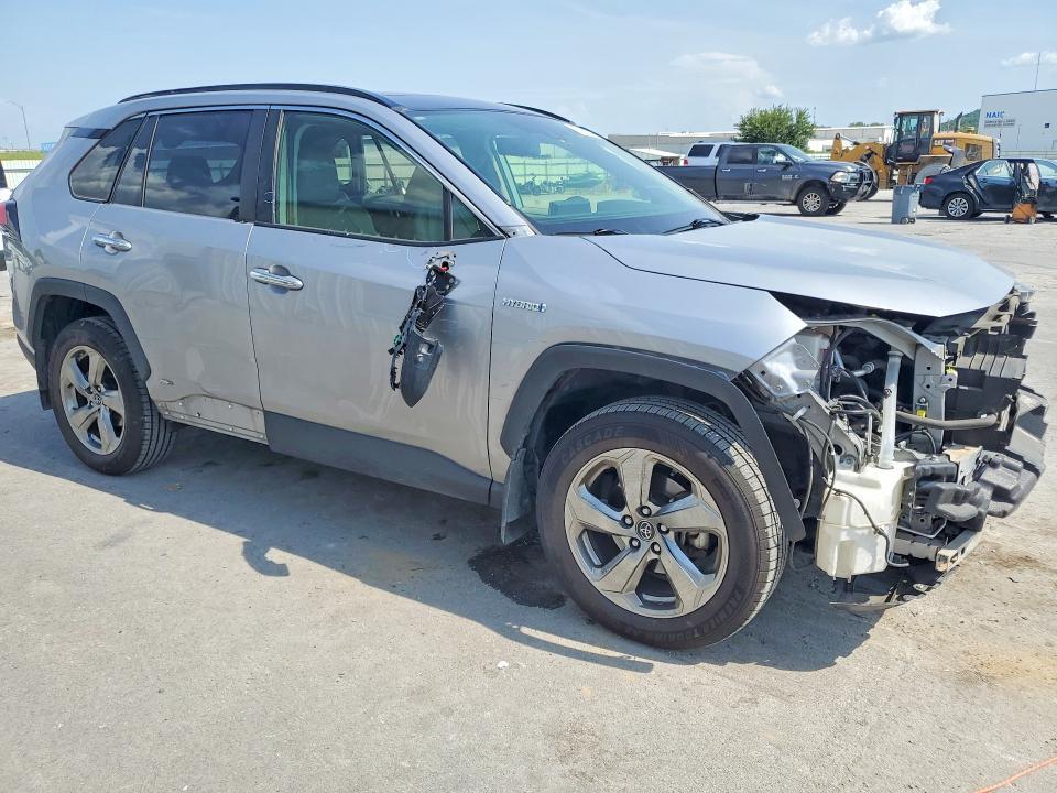 JTMDWRFV9KD518742 2019 TOYOTA RAV4 photo no. 4
