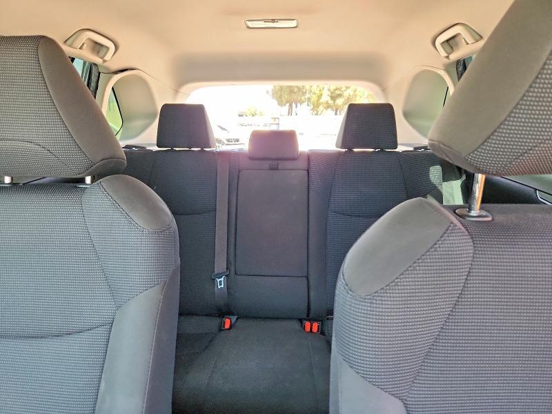 2019 TOYOTA RAV4 LE — Фото 10 из 14