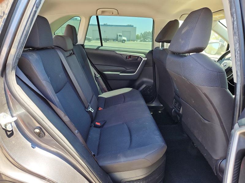 2019 TOYOTA RAV4 LE — Фото 11 из 14