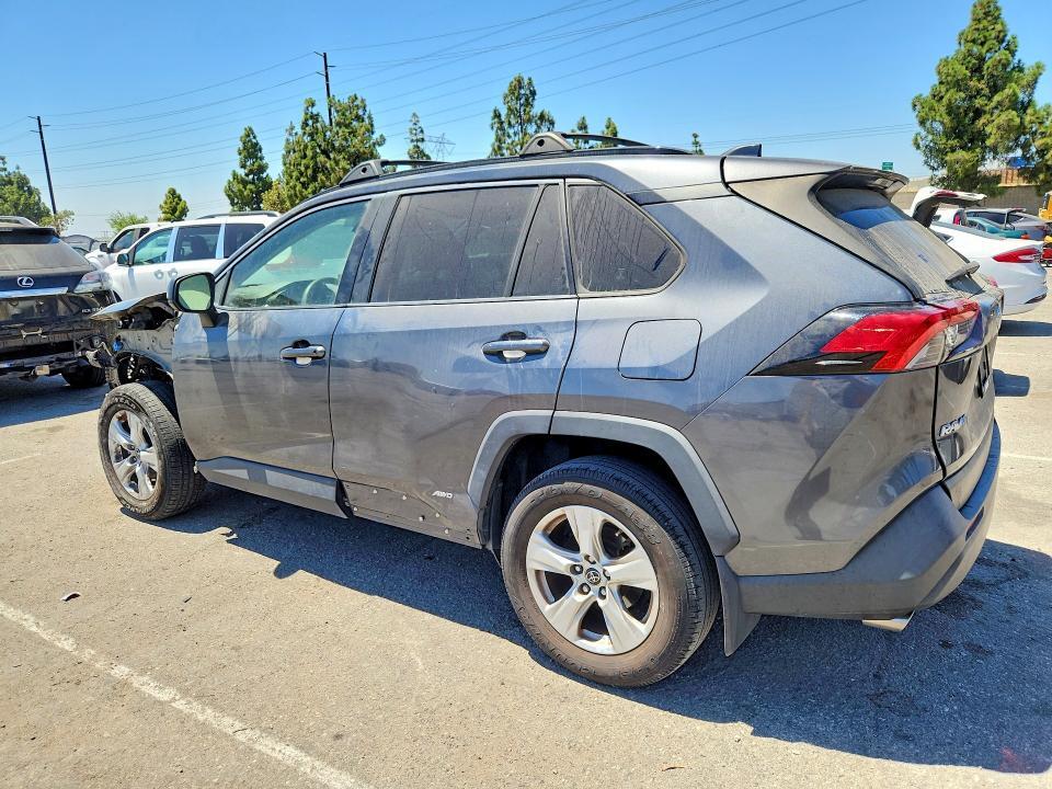 2019 TOYOTA RAV4 LE — Фото 2 из 14