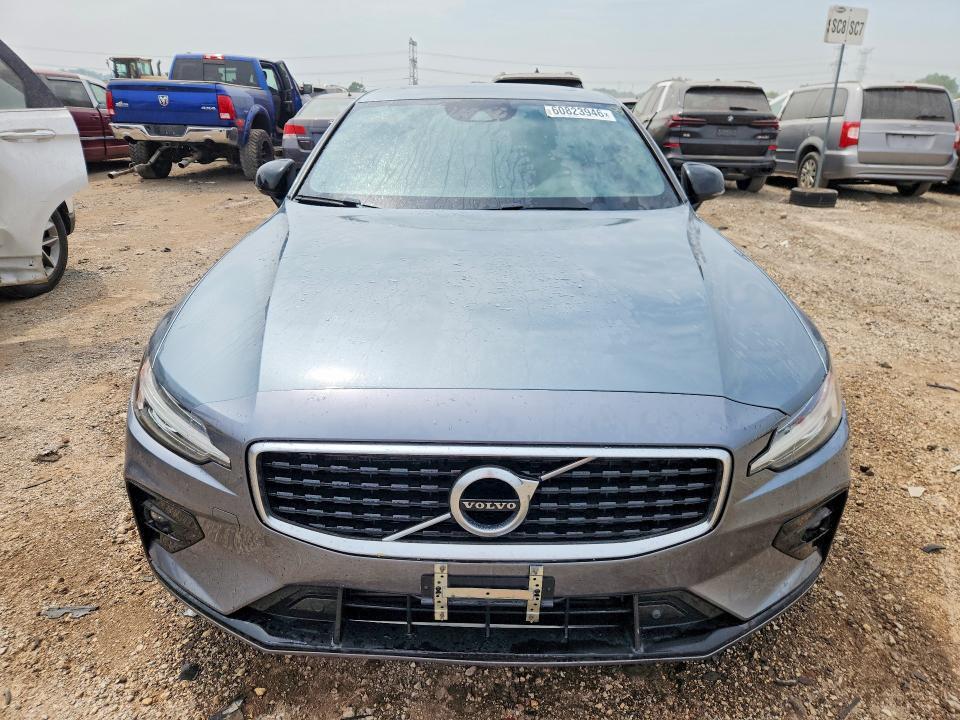 2019 VOLVO S60 T6 R-DESIGN — Фото 5 из 13