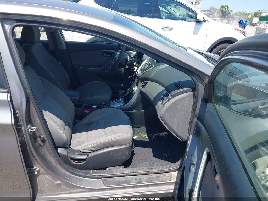 5NPDH4AE4CH132164 2012 HYUNDAI ELANTRA photo no. 5