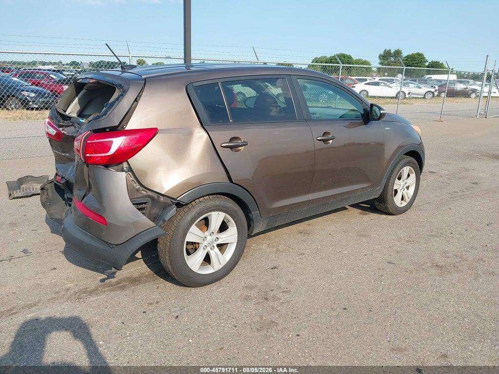 KNDPBCA21C7214954 2012 KIA SPORTAGE photo no. 4