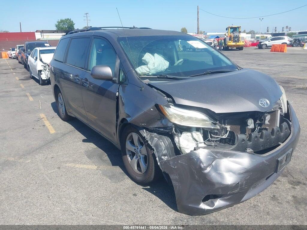 5TDKK3DC6CS269159 2012 TOYOTA SIENNA photo no. 1