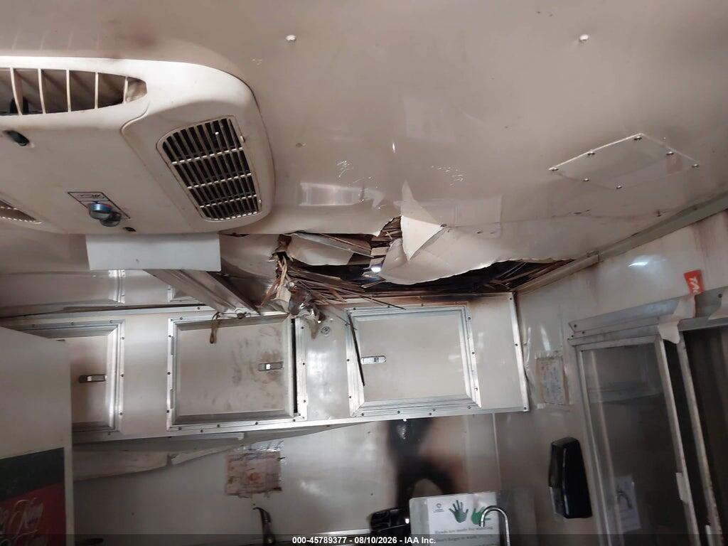 5UZBE2428CD020694 2012 DIAMOND 24' FOOD TRAILER photo no. 6
