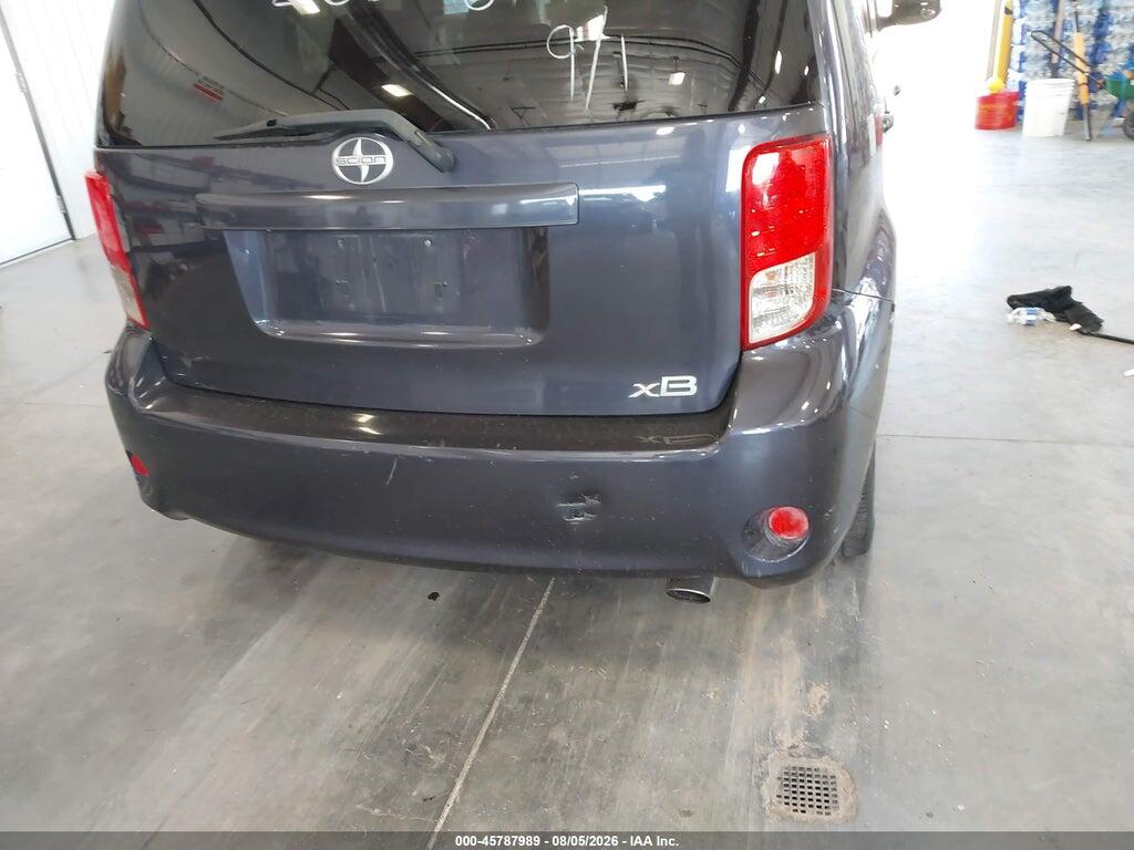 JTLZE4FE7CJ003516 2012 SCION XB photo no. 6