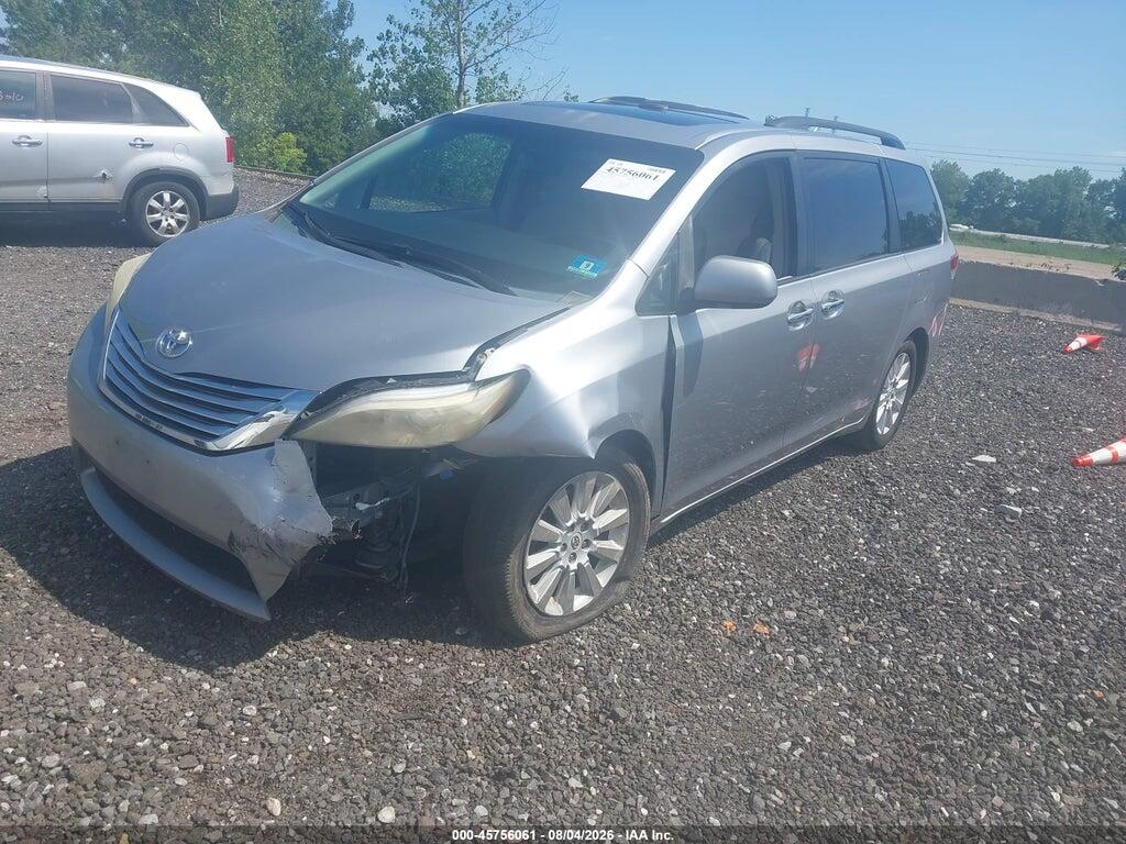 5TDDK3DC3CS042701 2012 TOYOTA SIENNA photo no. 2