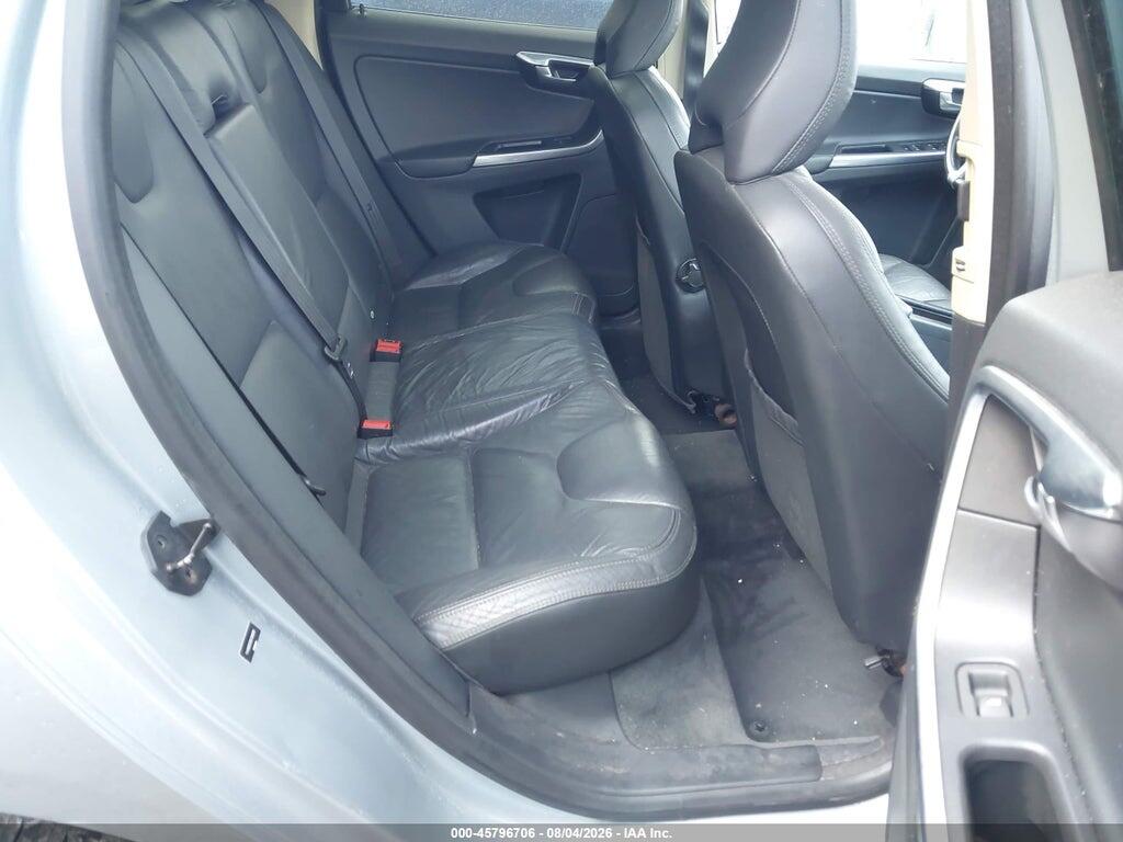 YV4902DZ0D2366835 2013 VOLVO XC60 photo no. 8