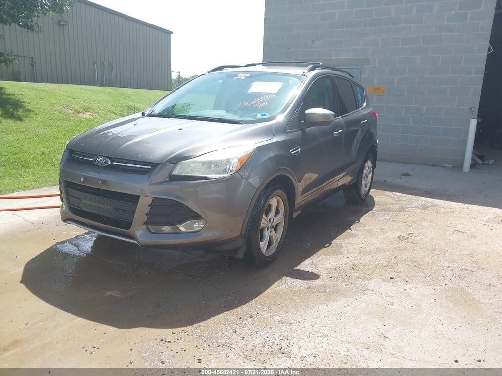 1FMCU0GX0DUC92618 2013 FORD ESCAPE photo no. 2