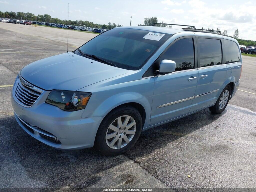 2C4RC1BG0DR540331 2013 CHRYSLER TOWN & COUNTRY photo no. 2