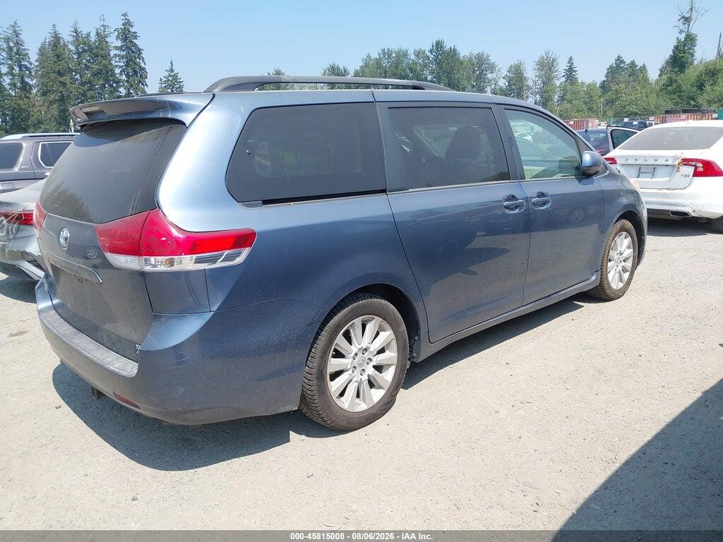 5TDDK3DC5DS057721 2013 TOYOTA SIENNA photo no. 4