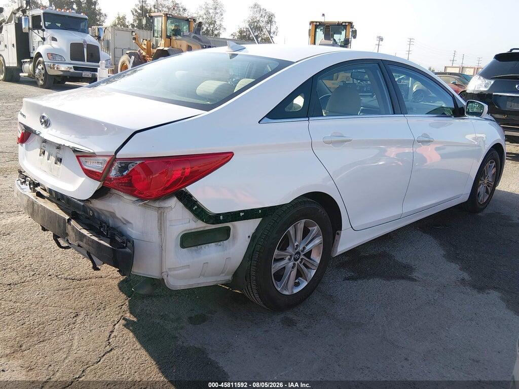 5NPEB4AC0DH757750 2013 HYUNDAI SONATA photo no. 4