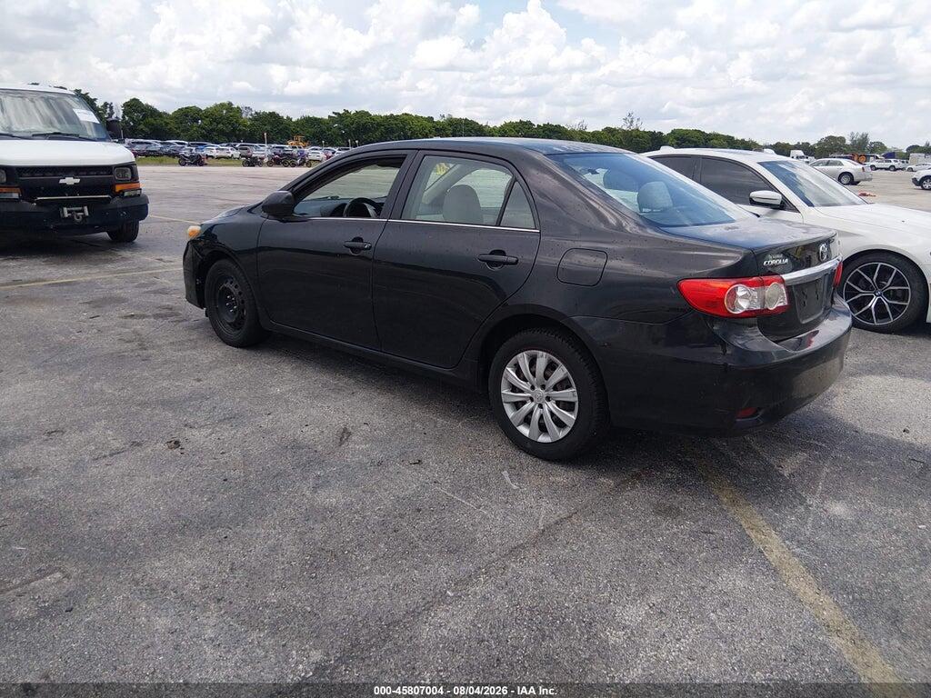 2T1BU4EE5DC947443 2013 TOYOTA COROLLA photo no. 3