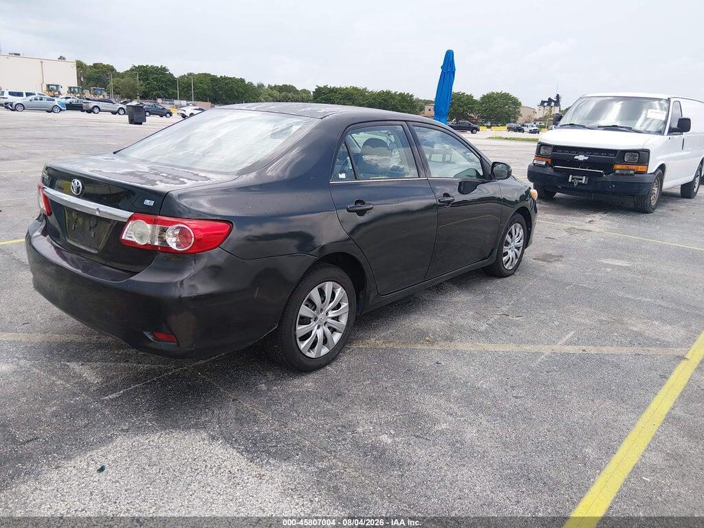 2T1BU4EE5DC947443 2013 TOYOTA COROLLA photo no. 4