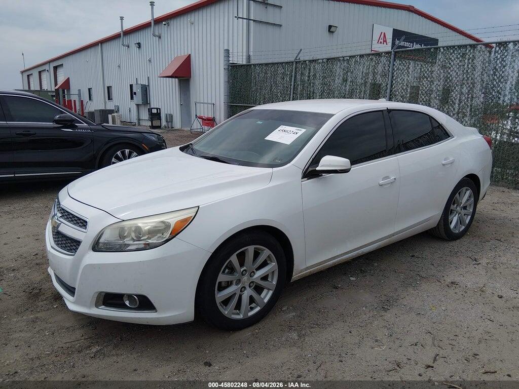 1G11E5SA0DF226205 2013 CHEVROLET MALIBU photo no. 2