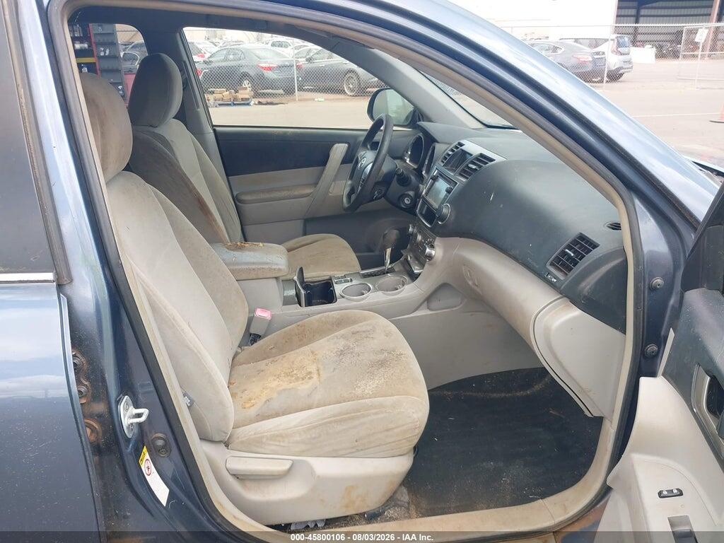 JTEBC3EH0D2013207 2013 TOYOTA HIGHLANDER HYBRID photo no. 5