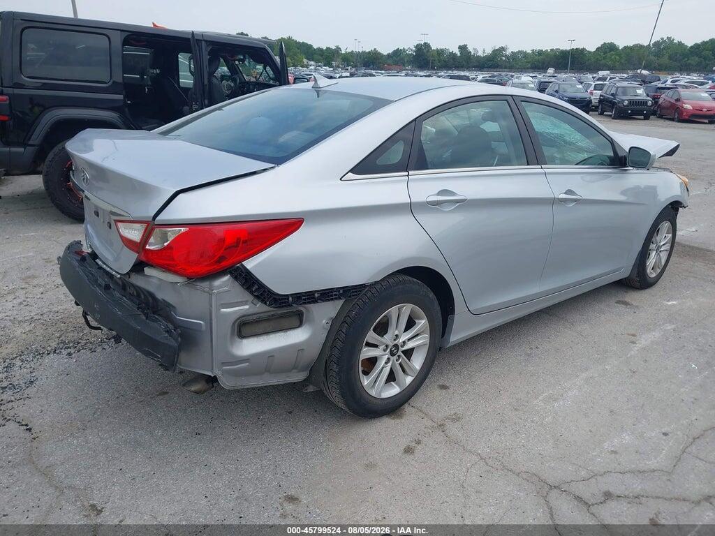 5NPEB4AC2DH728086 2013 HYUNDAI SONATA photo no. 4