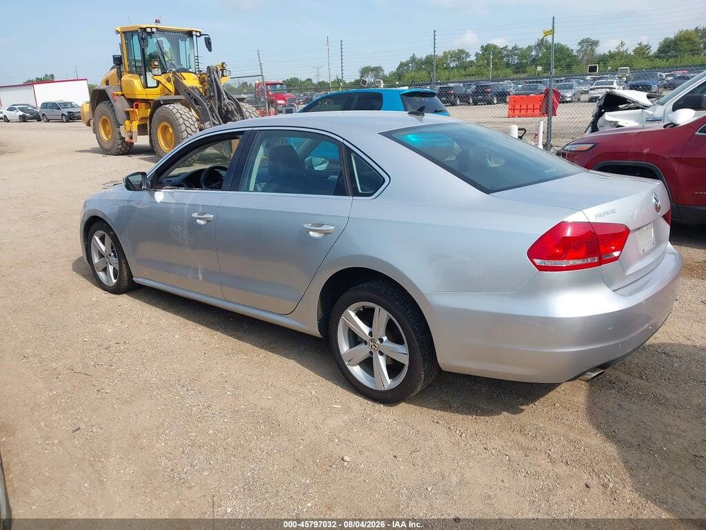 1VWBP7A32DC078366 2013 VOLKSWAGEN PASSAT photo no. 3