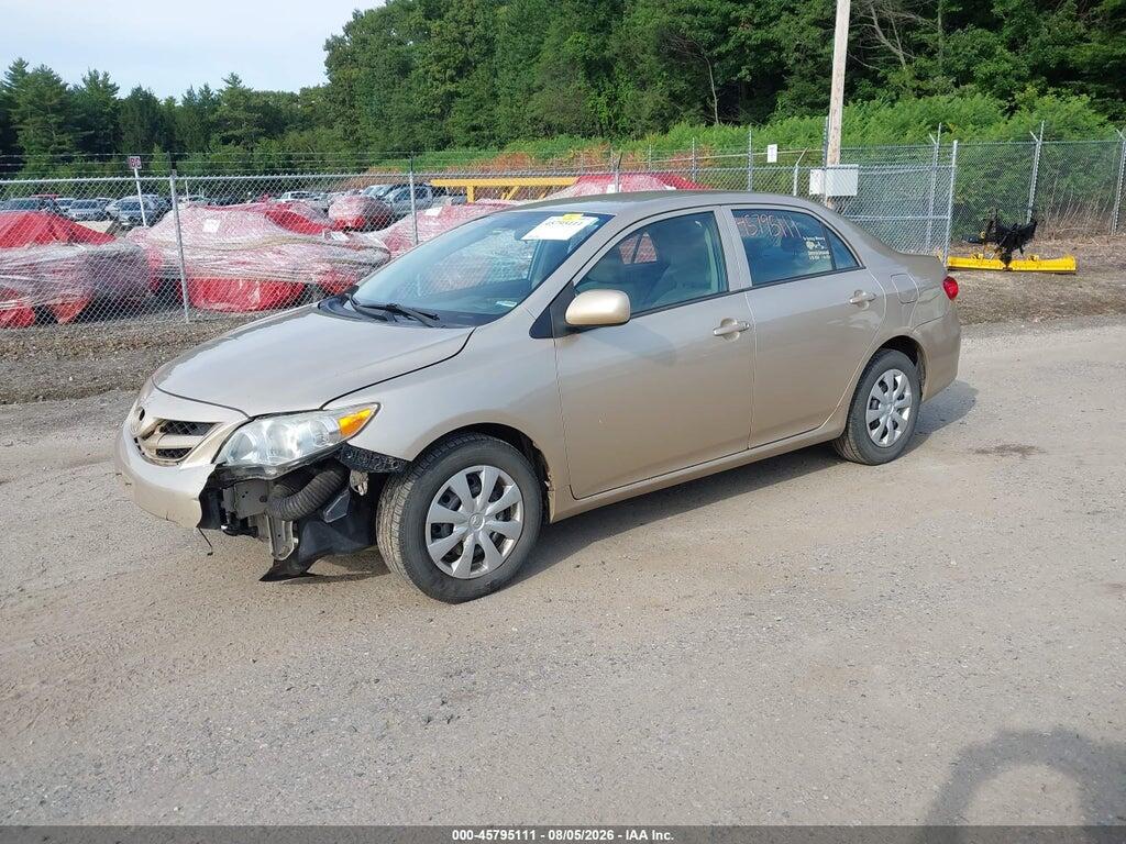5YFBU4EE2DP197631 2013 TOYOTA COROLLA photo no. 2