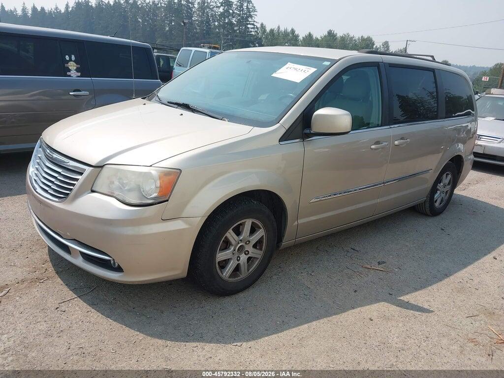 2C4RC1BG5DR577813 2013 CHRYSLER TOWN & COUNTRY photo no. 2