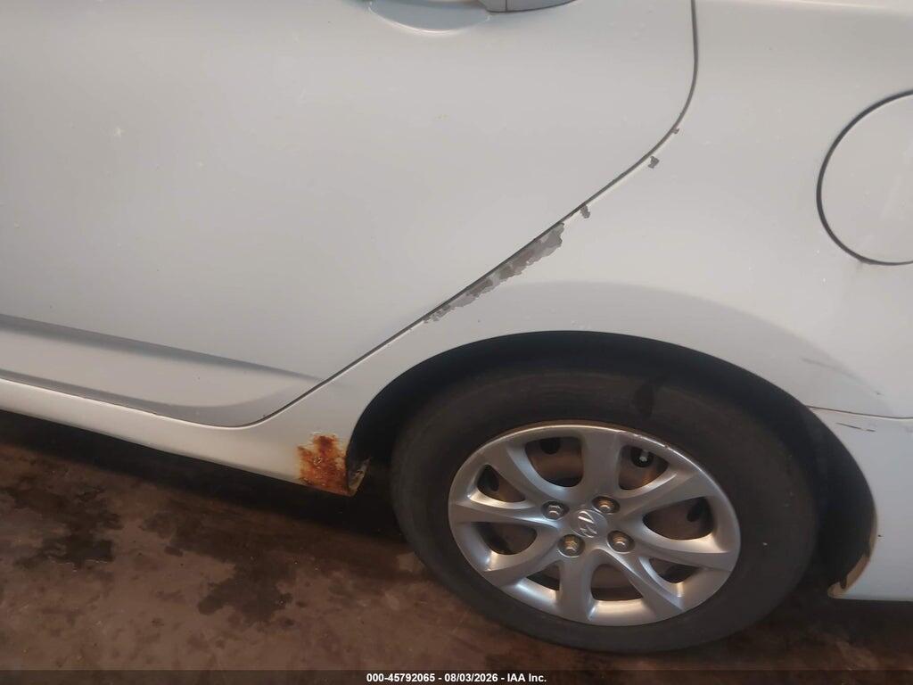KMHCT4AE5DU368173 2013 HYUNDAI ACCENT photo no. 6