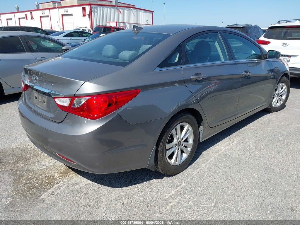 5NPEB4AC7DH688992 2013 HYUNDAI SONATA photo no. 4